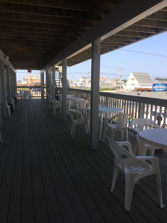 Sandcastle Beachfront Inn ウェスタリー エクステリア 写真